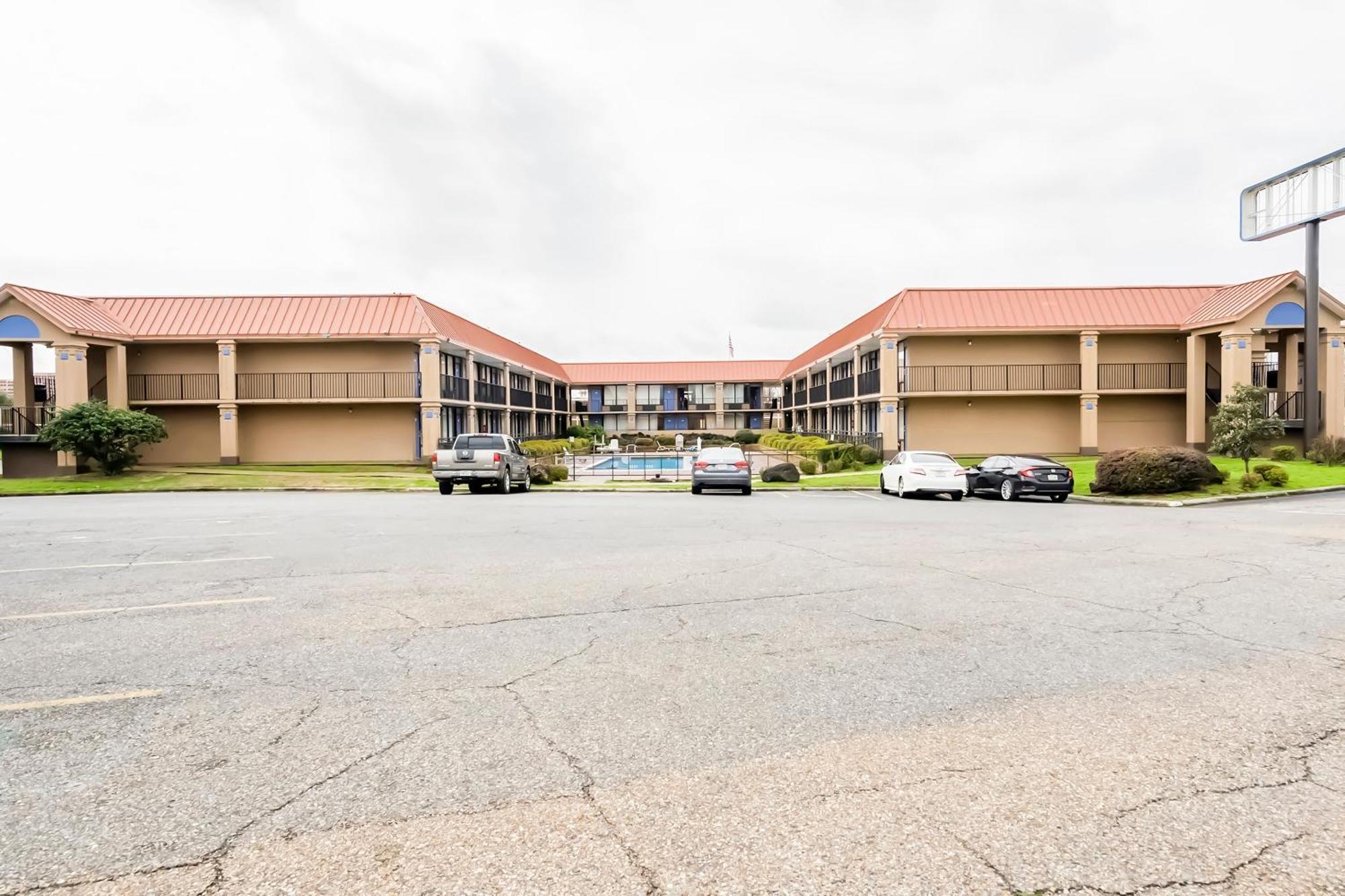 Oyo Hotel Bossier City La - Red River Exterior photo