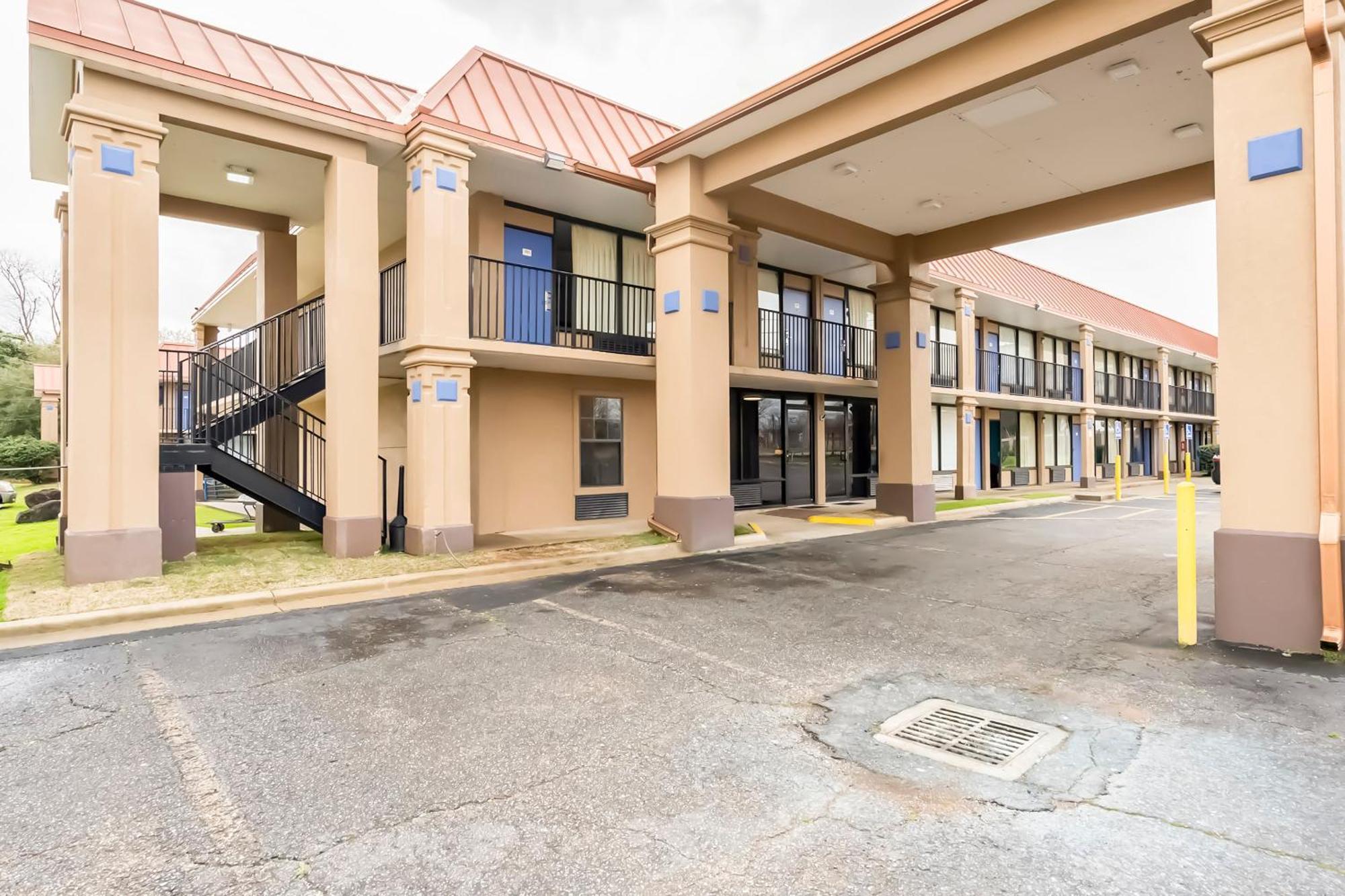 Oyo Hotel Bossier City La - Red River Exterior photo